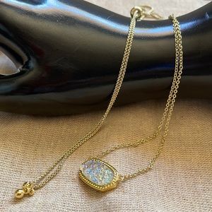 🍁 Vintage golden charm necklace